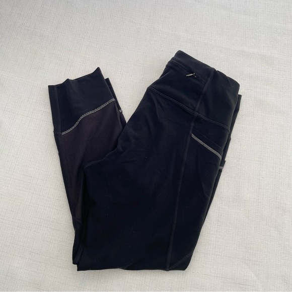 Athleta Pants & Jumpsuits Athleta Black Leggings With Phone Pocket